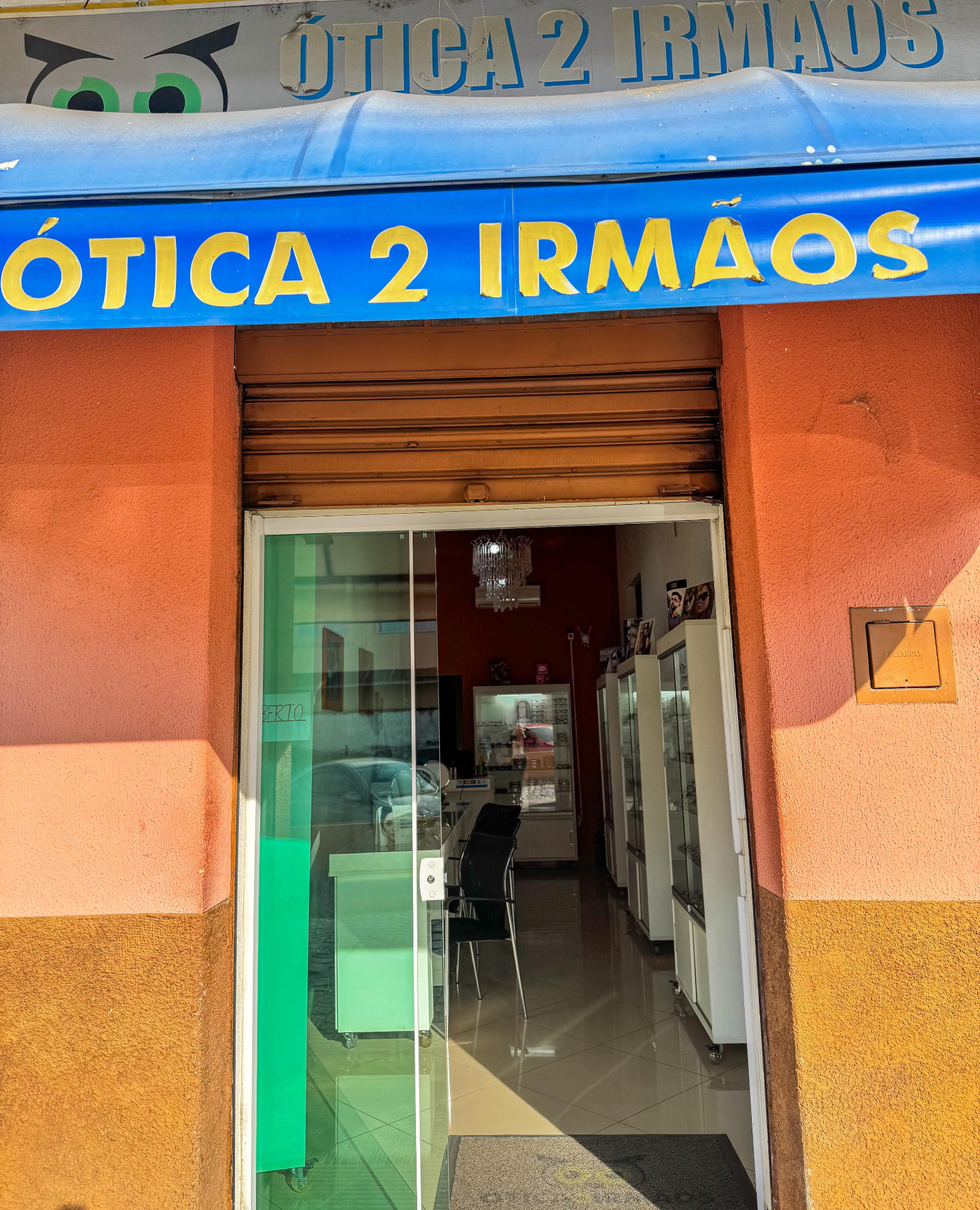 Fachada da unidade Piquete — Centro da Ótica 2 Irmãos